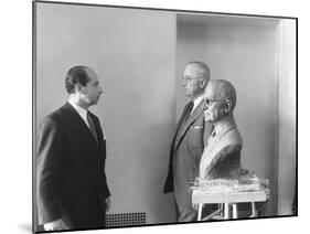 President Harry Truman Poses Next to the Bust by Artist Felix De Weldon (Left), Jan. 7, 1949-null-Mounted Photo