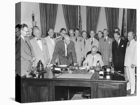 President Harry Truman Signing H.R. 5632, the National Security Act Amendments of 1949-null-Stretched Canvas