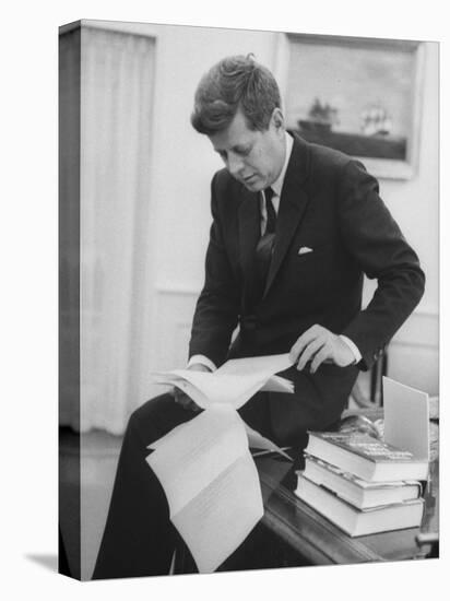 President John F. Kennedy Working in the White House Office-null-Stretched Canvas