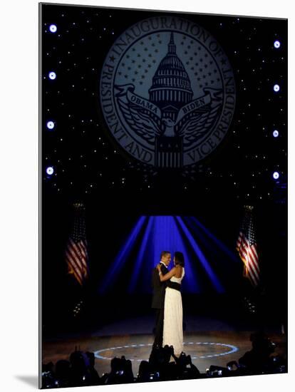 President Obama and First Lady Michelle Obama Dance, Neighborhood Inaugural Ball, January 20, 2009-null-Mounted Photographic Print