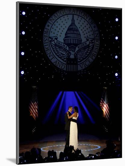 President Obama and First Lady Michelle Obama Dance, Neighborhood Inaugural Ball, January 20, 2009-null-Mounted Photographic Print