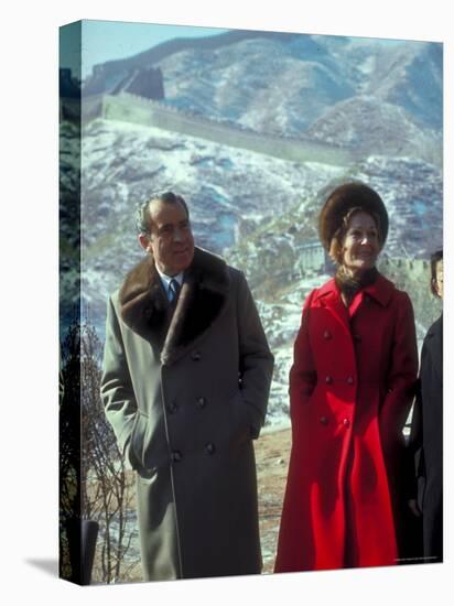 President Richard Nixon and First Lady Pat Nixon on the Great Wall of China-John Dominis-Stretched Canvas