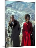 President Richard Nixon and First Lady Pat Nixon on the Great Wall of China-John Dominis-Mounted Photographic Print