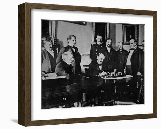 President William Mckinley (1843-1901) Witnesses the Signing of the The Peace Protocol-American Photographer-Framed Giclee Print