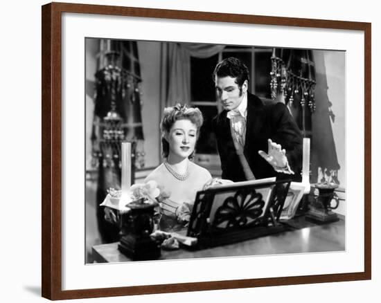 Pride And Prejudice, Greer Garson, Laurence Olivier, 1940-null-Framed Photo