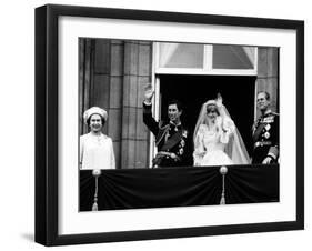 Prince Charles, Lady Diana, Queen Elizabeth II,Prince Philip on Balcony at Buckingham Palace-null-Framed Photographic Print