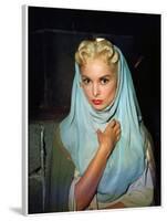 PRINCE VALIANT, 1954 directed by HENRY HATHAWAY Janet Leigh (photo)-null-Framed Photo