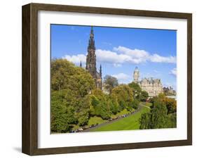 Princes Street Gardens, Edinburgh, Lothian, Scotland, Uk-Amanda Hall-Framed Photographic Print