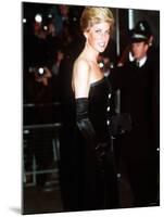 Princess Diana at the Royal Premiere of Dangerous Liaisons in London March 1989-null-Mounted Photographic Print