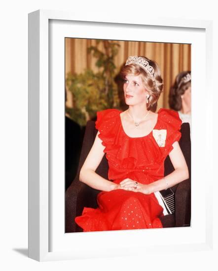 Princess Diana in Australia Tasmania at the State Reception in Wrest Point Hotel Wearing Red Dress-null-Framed Photographic Print