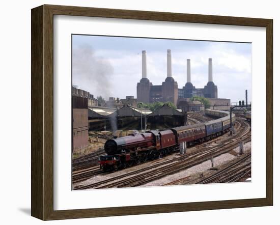 Princess Elizabeth Steam Train Steaming in to Victoria Station-null-Framed Premium Photographic Print