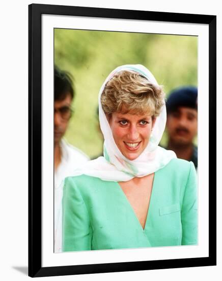 Princess of Wales on Her Tour of Pakistan September 1991-null-Framed Photographic Print