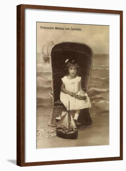 Prinzessin Monica V Sachsen Im Korb, Muschel, Schiff-null-Framed Giclee Print