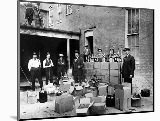 Prohibition, 1922-null-Mounted Photographic Print