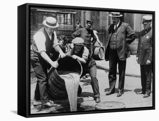 Prohibition Agents Dump Liquor Into Sewer, NYC-Science Source-Framed Stretched Canvas