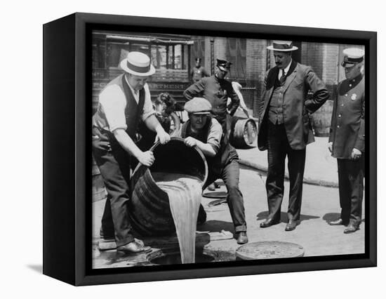 Prohibition Agents Dump Liquor Into Sewer, NYC-Science Source-Framed Stretched Canvas