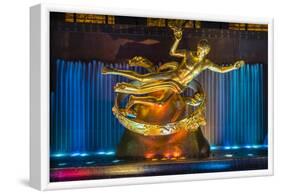 Prometheus Bronze Sculpture, Rockefeller Center, Manhattan, New York, USA-Stefano Politi Markovina-Framed Photographic Print