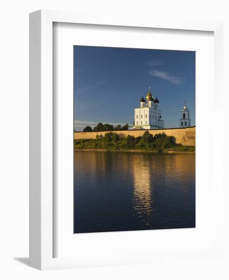 Pskov Kremlin, Pskov, Pskovskaya Oblast, Russia-Walter Bibikow-Framed Photographic Print