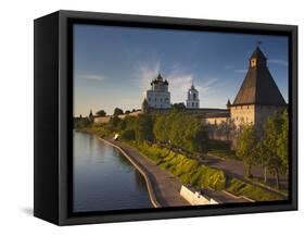 Pskov Kremlin, Pskov, Pskovskaya Oblast, Russia-Walter Bibikow-Framed Stretched Canvas