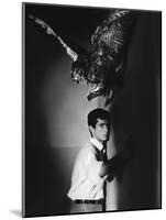PSYCHO, 1960 directed by ALFRED HITCHCOCK Anthony Perkins (b/w photo)-null-Mounted Photo