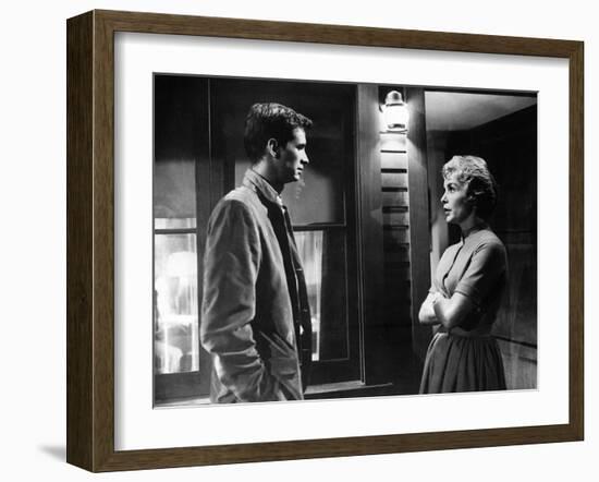 PSYCHO, 1960 directed by ALFRED HITCHCOCK Anthony Perkins / Janet Leigh (b/w photo)-null-Framed Photo