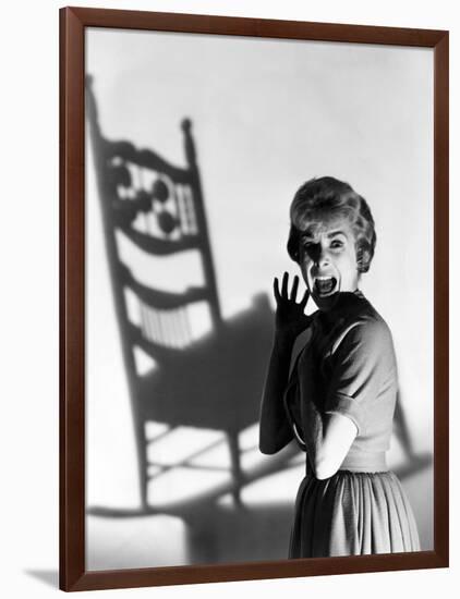 PSYCHO, 1960 directed by ALFRED HITCHCOCK Janet Leigh (b/w photo)-null-Framed Photo