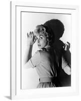 PSYCHO, 1960 directed by ALFRED HITCHCOCK Janet Leigh (b/w photo)-null-Framed Photo