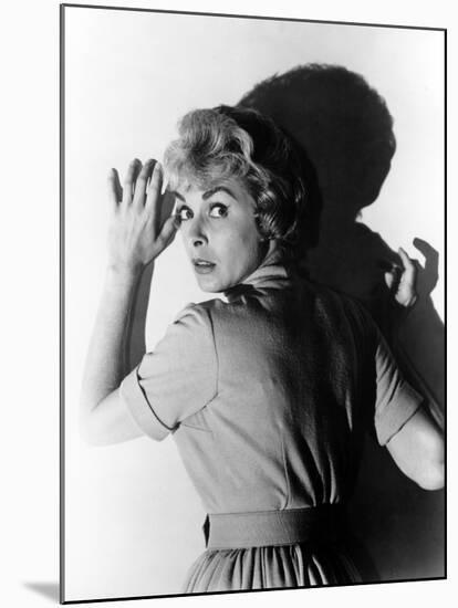 PSYCHO, 1960 directed by ALFRED HITCHCOCK Janet Leigh (b/w photo)-null-Mounted Photo