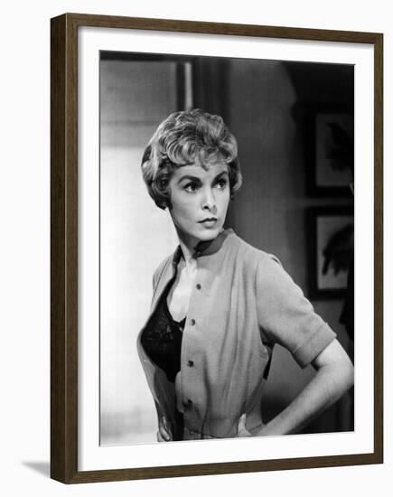 PSYCHO, 1960 directed by ALFRED HITCHCOCK Janet Leigh (b/w photo)-null-Framed Photo