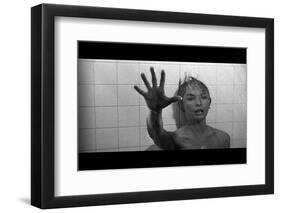 PSYCHO, 1960 directed by ALFRED HITCHCOCK Janet Leigh (b/w photo)-null-Framed Photo