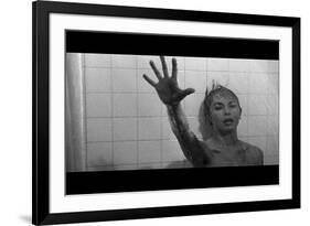 PSYCHO, 1960 directed by ALFRED HITCHCOCK Janet Leigh (b/w photo)-null-Framed Photo