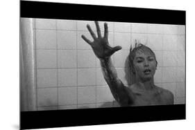 PSYCHO, 1960 directed by ALFRED HITCHCOCK Janet Leigh (b/w photo)-null-Mounted Photo