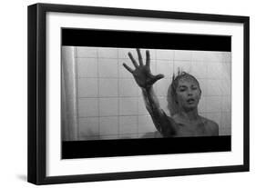 PSYCHO, 1960 directed by ALFRED HITCHCOCK Janet Leigh (b/w photo)-null-Framed Photo