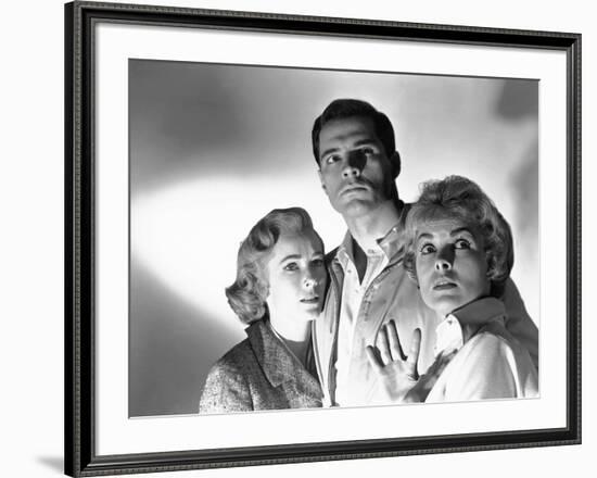 PSYCHO, 1960 directed by ALFRED HITCHCOCK Vera Miles, John Gavin and Janet Leigh (b/w photo)-null-Framed Photo