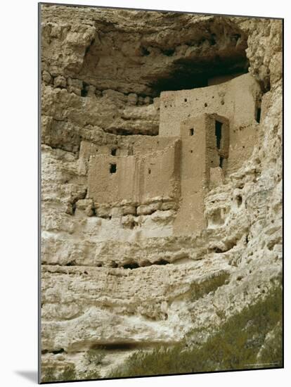 Pueblo Indian Montezuma Castle Dating from 1100-1400 AD, Sinagua, Arizona, USA-Walter Rawlings-Mounted Photographic Print