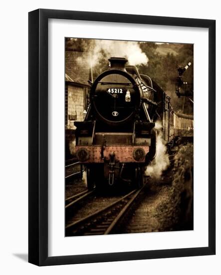 Pulling Home-Doug Chinnery-Framed Photographic Print