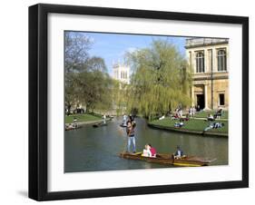 Punting, Cambridge, Cambridgeshire-Peter Thompson-Framed Photographic Print