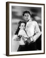 PURSUED, 1947 directed by RAOUL WALSH Teresa Wright and Robert Mitchum (b/w photo)-null-Framed Photo