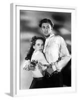 PURSUED, 1947 directed by RAOUL WALSH Teresa Wright and Robert Mitchum (b/w photo)-null-Framed Photo