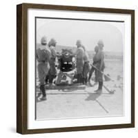 Putting a Shell into a Siege Train Gun at the Modder River, South Africa, Boer War, 1900-Underwood & Underwood-Framed Giclee Print