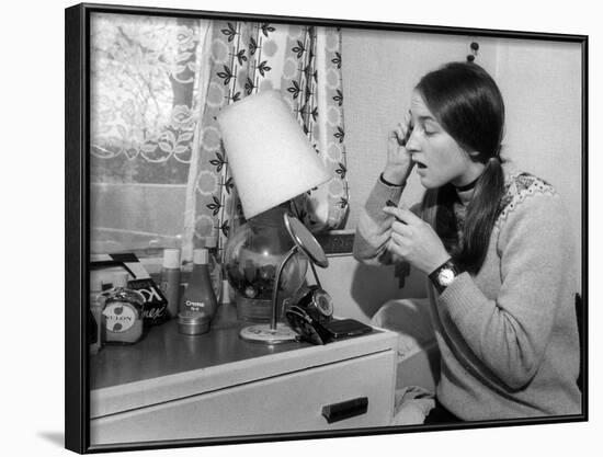 Putting on Make-Up-null-Framed Photographic Print