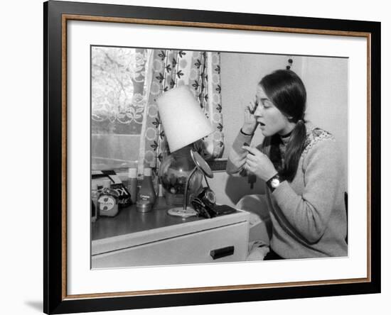 Putting on Make-Up-null-Framed Photographic Print