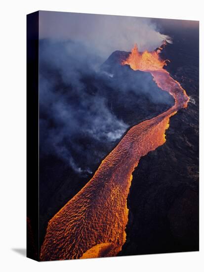 Puu Oo Crater Erupting-Jim Sugar-Stretched Canvas