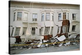 Quake-Damaged Apartment House-Roger Ressmeyer-Stretched Canvas