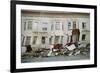 Quake-Damaged Apartment House-Roger Ressmeyer-Framed Photographic Print