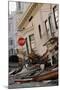 Quake-Damaged Apartment House-Roger Ressmeyer-Mounted Photographic Print