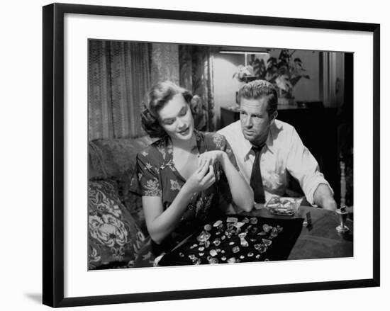 Quand la ville dort THE ASPHALT JUNGLE by John Huston with Jean Hagen and Sterling Hayden, 1950 (b/-null-Framed Photo