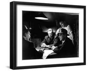 Quand la ville dort THE ASPHALT JUNGLE by John Huston with JSam Jaffe, Sterling Hayden, anthony Car-null-Framed Photo