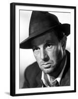 Quand la ville dort THE ASPHALT JUNGLE by John Huston with Sterling Hayden, 1950 (b/w photo)-null-Framed Photo