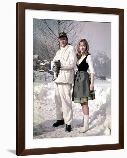 Quand les aigles attaquent WHERE EAGLES DARE by BrianHutton with Richard Burton and Ingrid Pitt, 19-null-Framed Photo